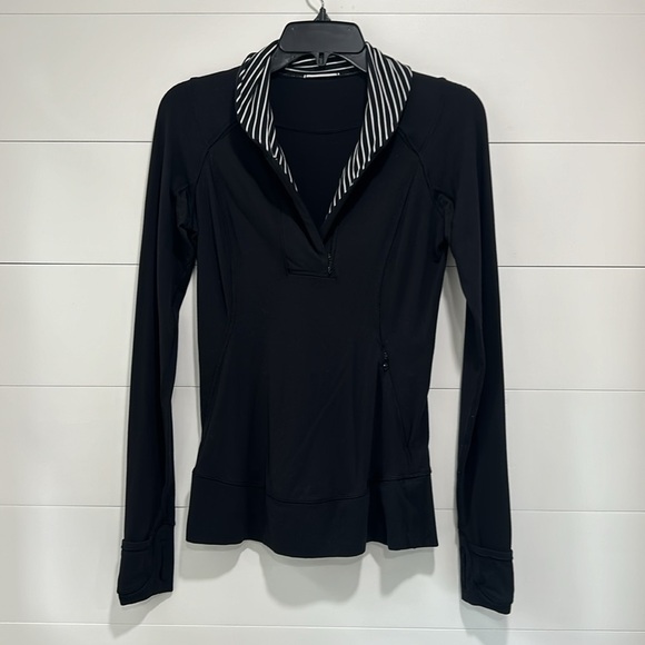 Lululemon Think Fast Pullover Shirt in Black Parallel Stripe Black White Size 4 - Picture 2 of 16